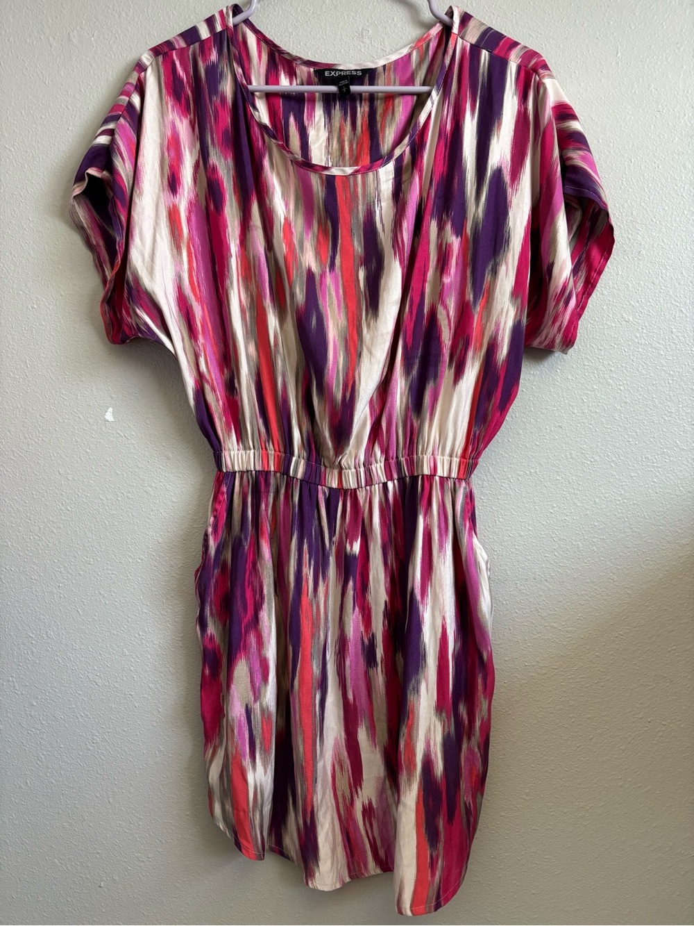 Express Abstract Short Sleeve Mini Dress Fuchsia, Purple & Cream Small Relaxed